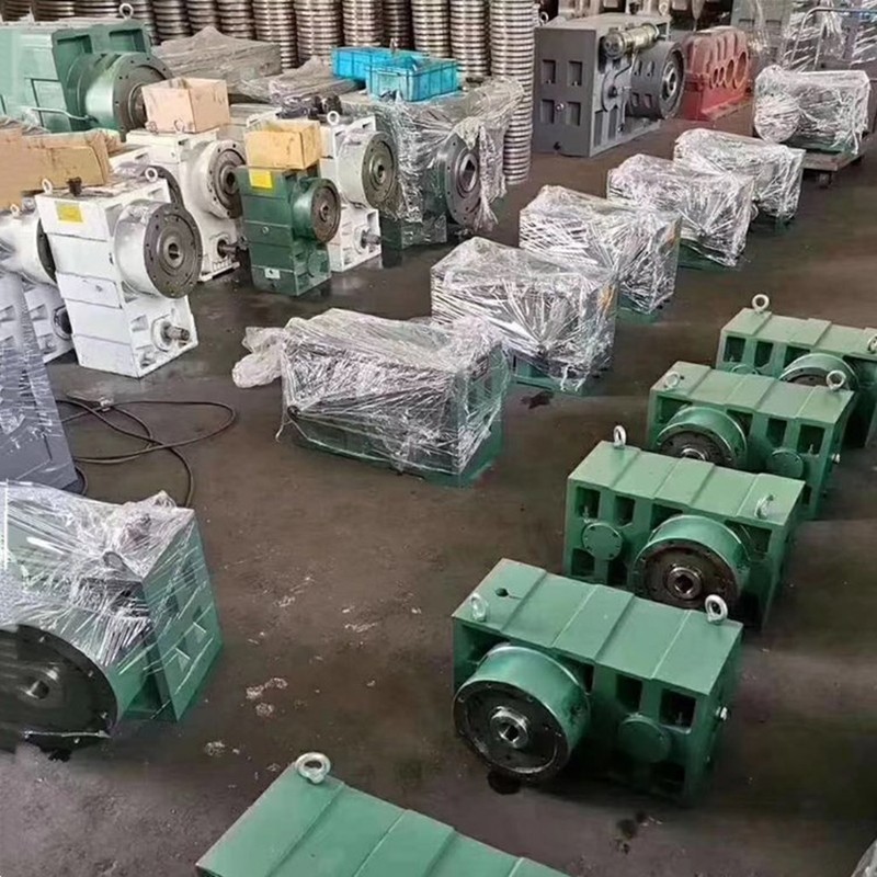 塑料挤出机专用硬齿面减速机